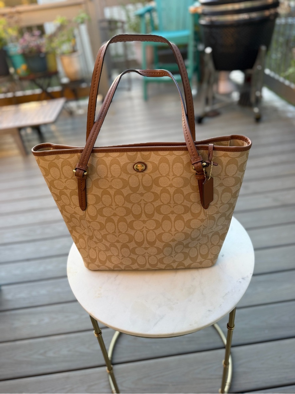 Authentic Coach Peyton Signature Carryall (Style F29362)Satchel bag